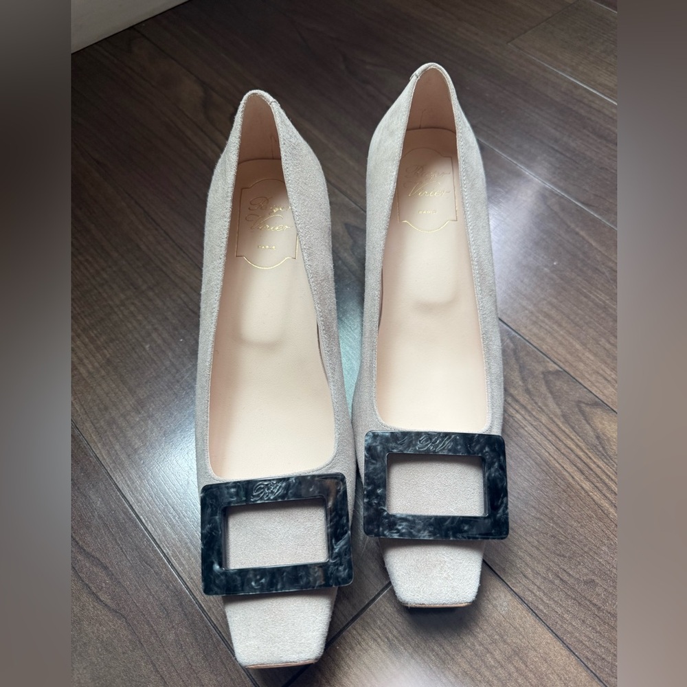 Elegant Beige Heels with square Buckle Similar style as Roger Vivier